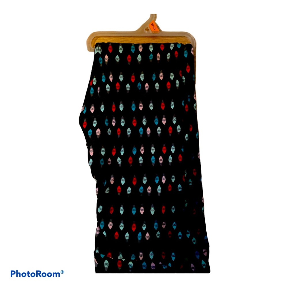 NWOT Women's size 8-10 Holiday Leggings